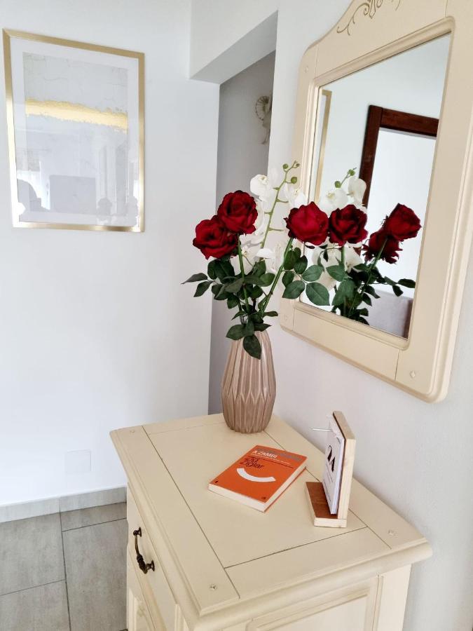 Clasic Apartment Nufarul Oradea Exterior foto